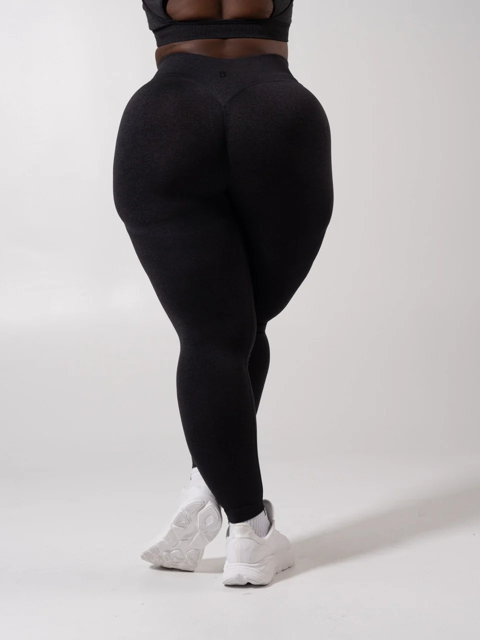 Miracle Seamless Hip Rise Legging - Heather Charcoal - Image 5