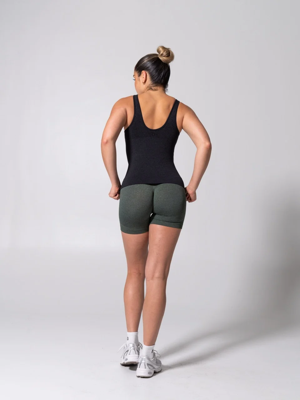 Miracle Seamless Hip Tank - Heather Charcoal - Image 9