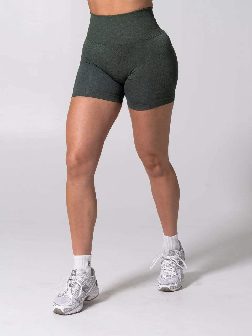 Miracle Seamless Short 4.5" - Heather Limon Pepino - Image 4