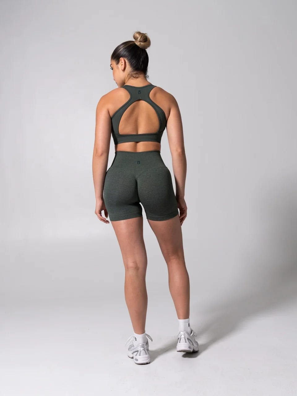 Miracle Seamless Short 4.5" - Heather Limon Pepino - Image 9