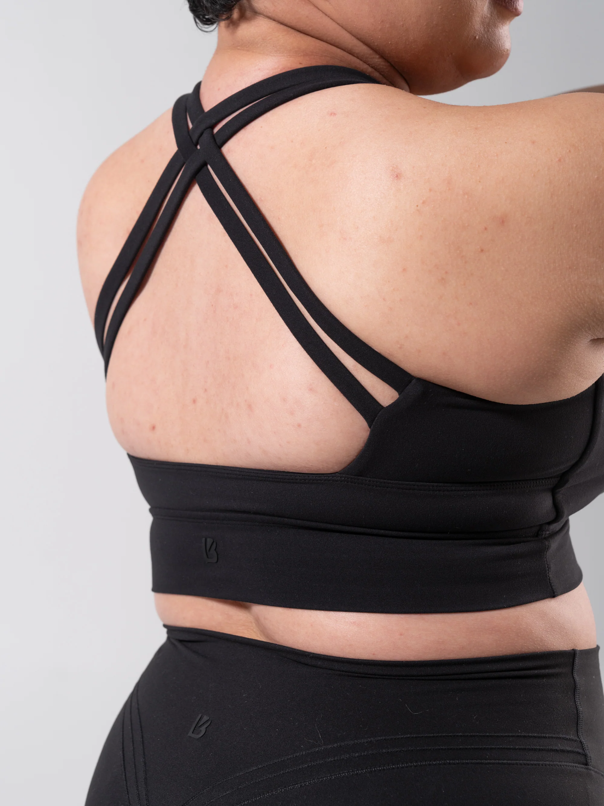Rosa Sports Bra - Onyx Black - Image 3