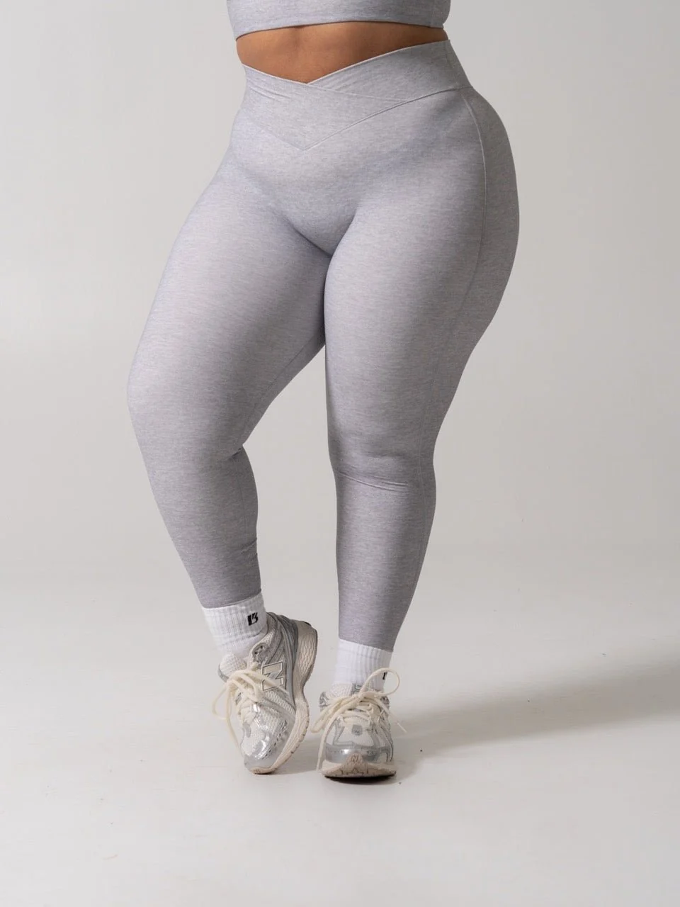 Siren Scrunch Legging - Platinum - Image 4