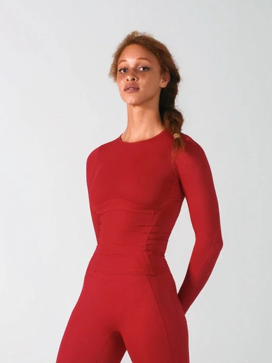 Storm Hip Top - Lipstick Red
