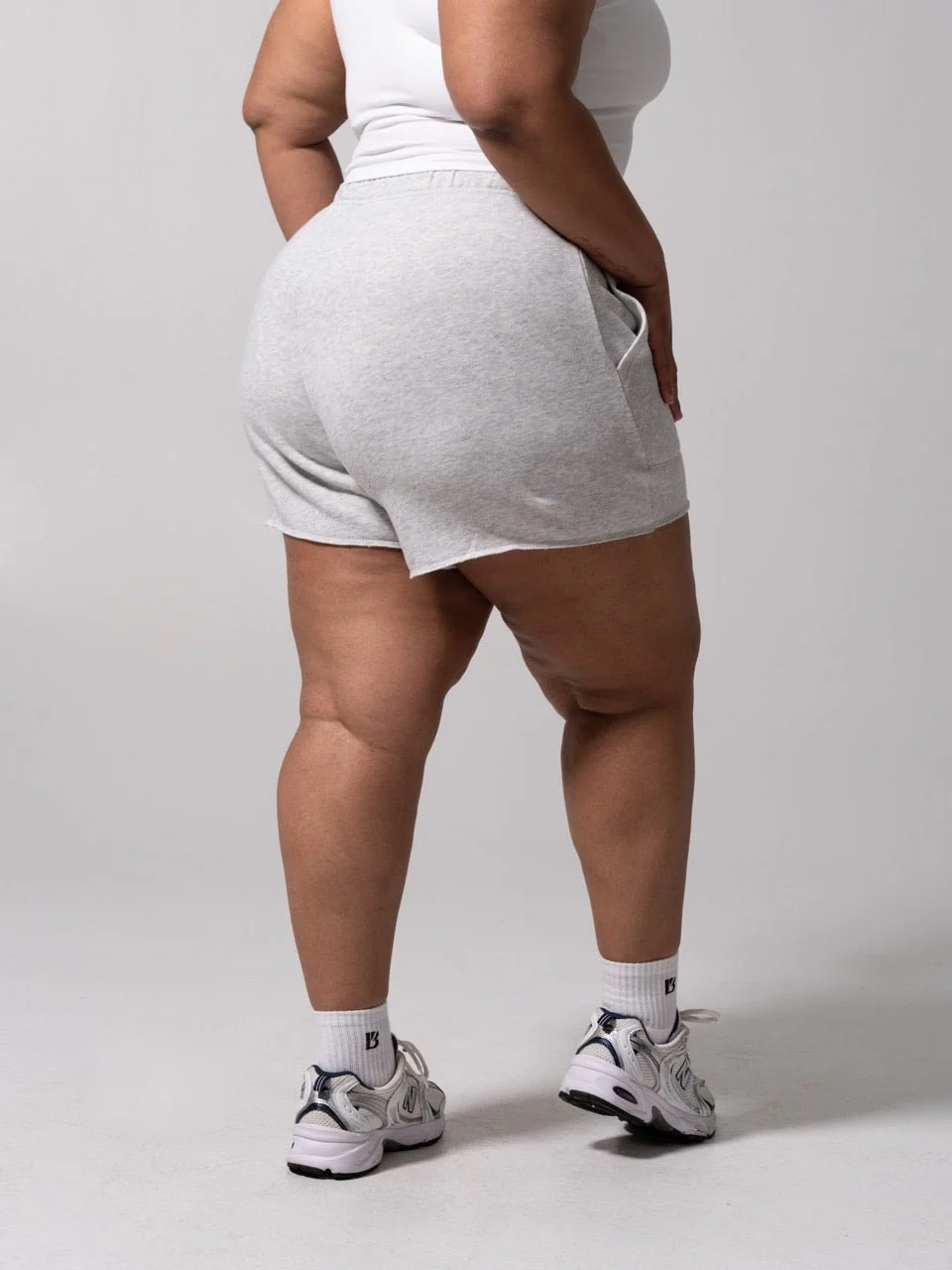 Threads Short - Heather Grey - Image 5